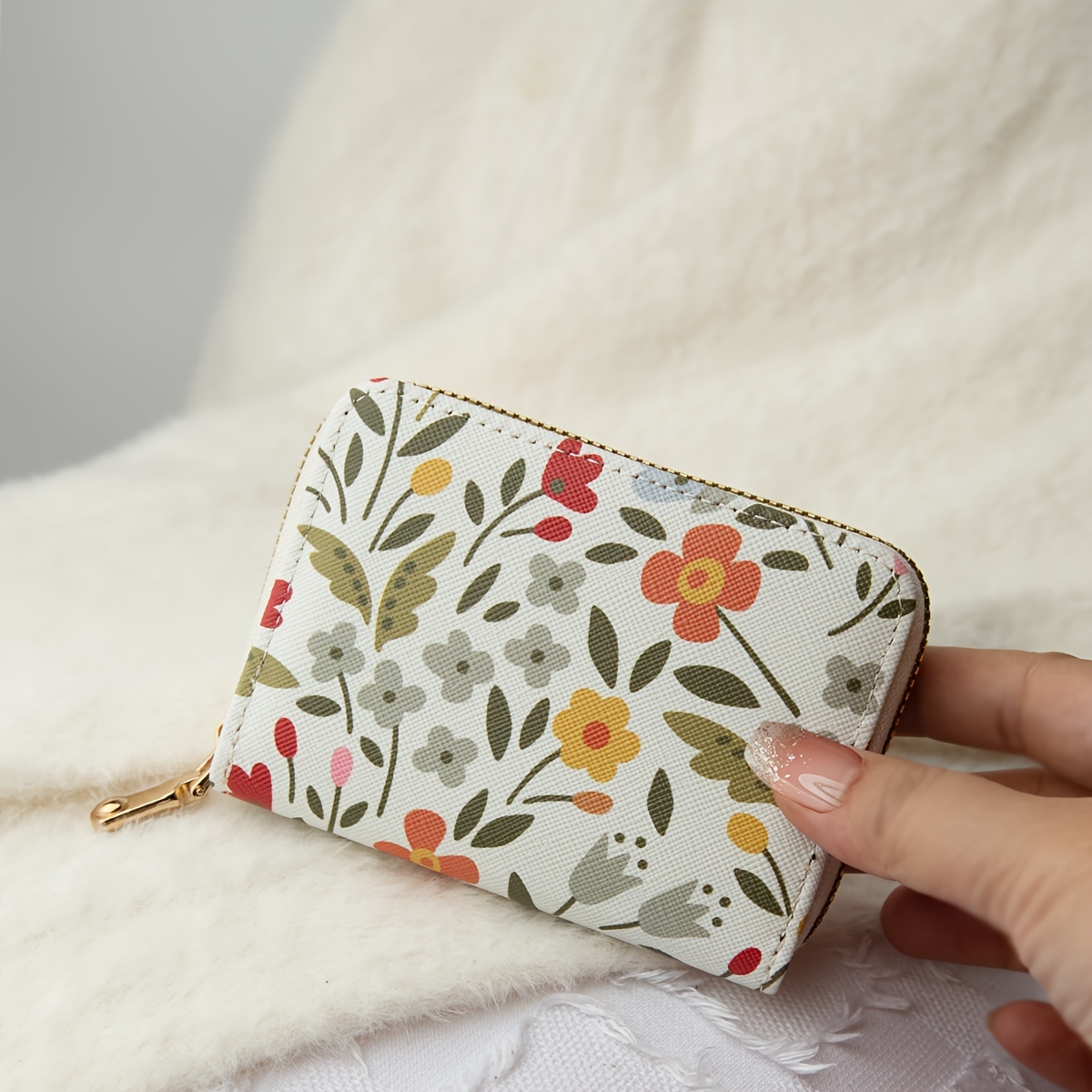 

Chic Floral Women' With Zipper - Multi-card Slots, Rfid Blocking, Lightweight Leather Purse For Cards - Perfect Gift For Her