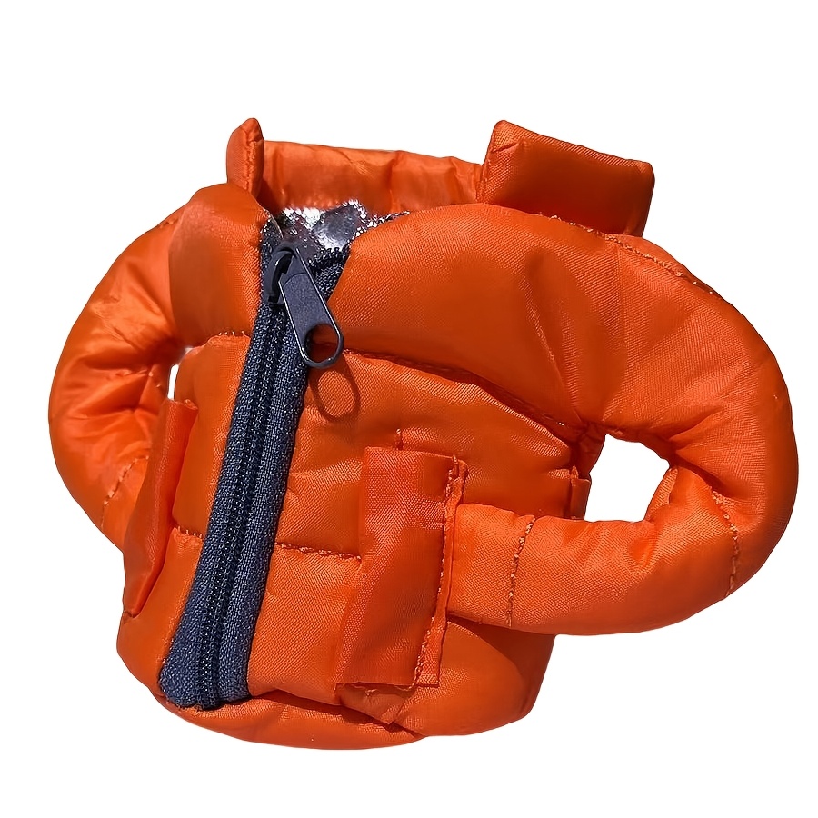 1pc Beer Jacket, Beverage Bottle Sleeve, Mini Down Jacket Can Cooler, Beverage Cold And Hands Warm, For 12 Oz/16 Oz Cans Or Bottles Decoration