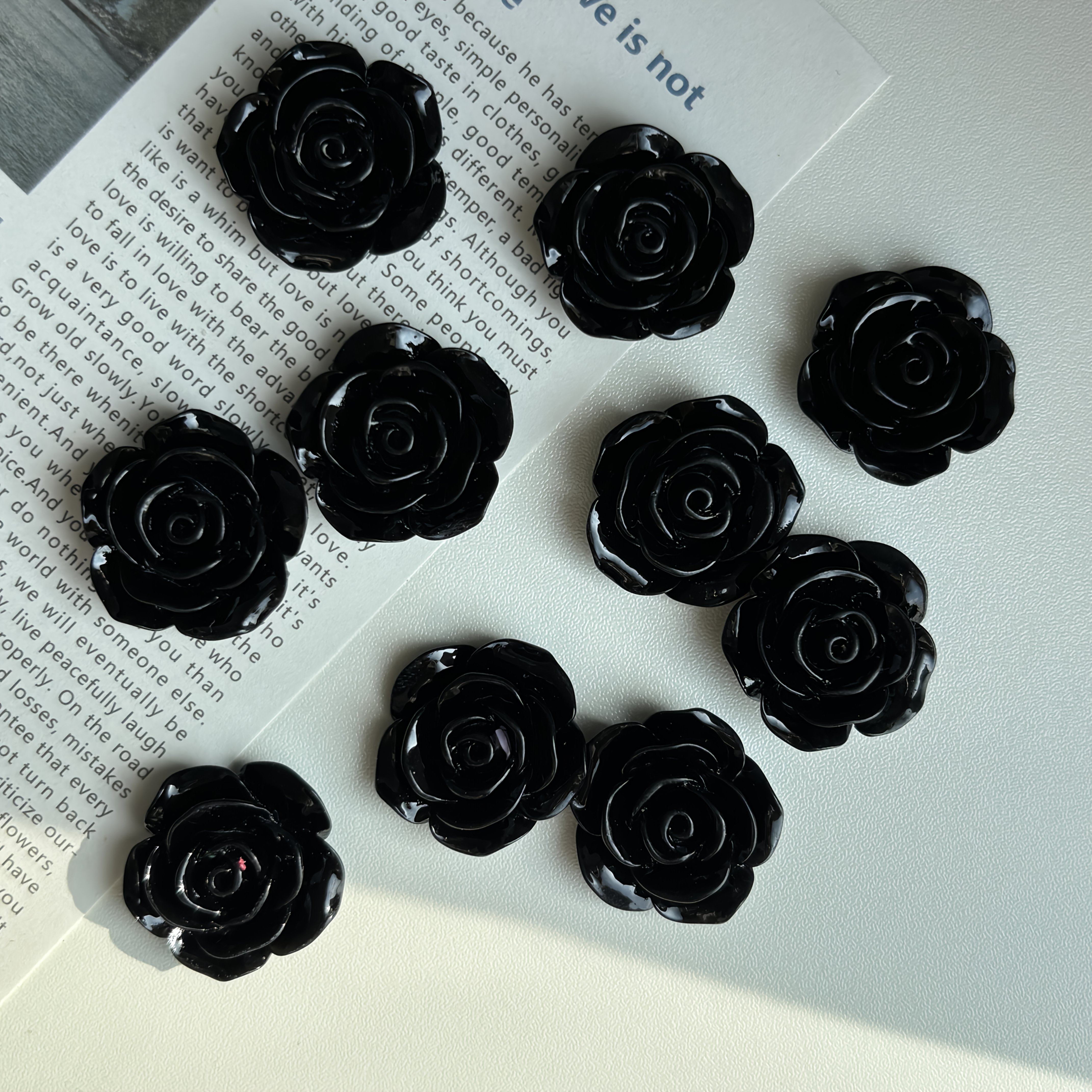 E-shop 10er Pack Schwarze Rosen Magnete für den Kühlschrank - Runde Harz-Kühlschrankmagnete mit Haltung, geeignet für Küche, Büro, Whiteboard,