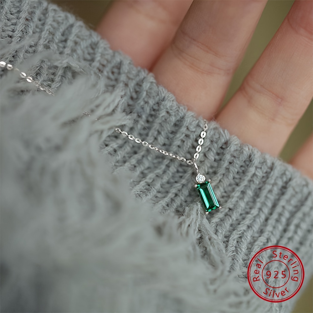 

1pc Collier Pendentif en Argent Sterling 925 avec Zircone Verte, Bijoux de Style Élégant pour la Fête des Mères, Cadeaux commémoratifs pour les Femmes.