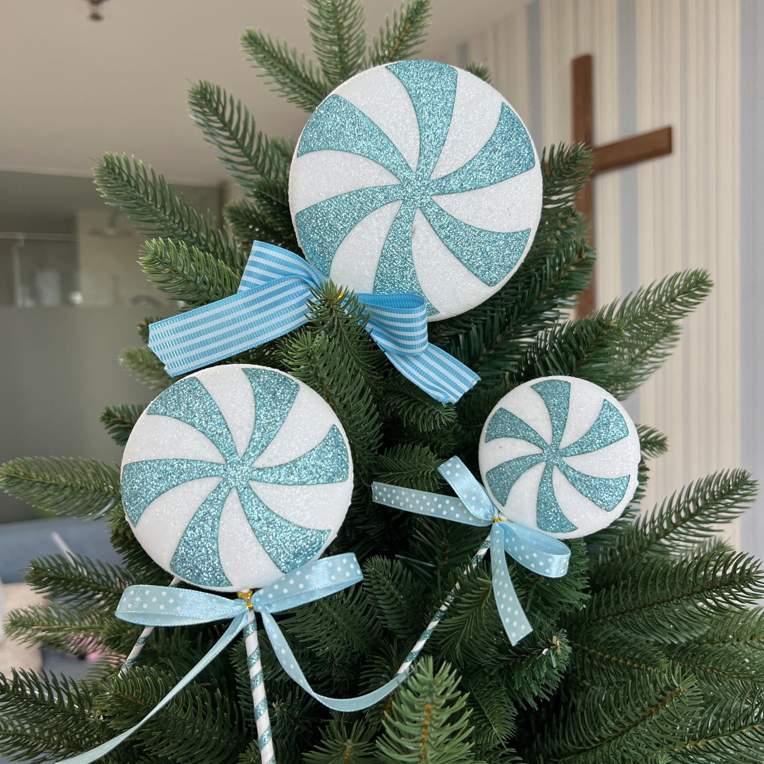 

3pcs Blue Christmas Tree Candy Ornaments, 9.8" Macaron Style Sky Blue Large Lollipop Decorations For Holiday Parties, Perfect For Room, Bedroom & Desktop Decor, Ideal For Gift Exchange