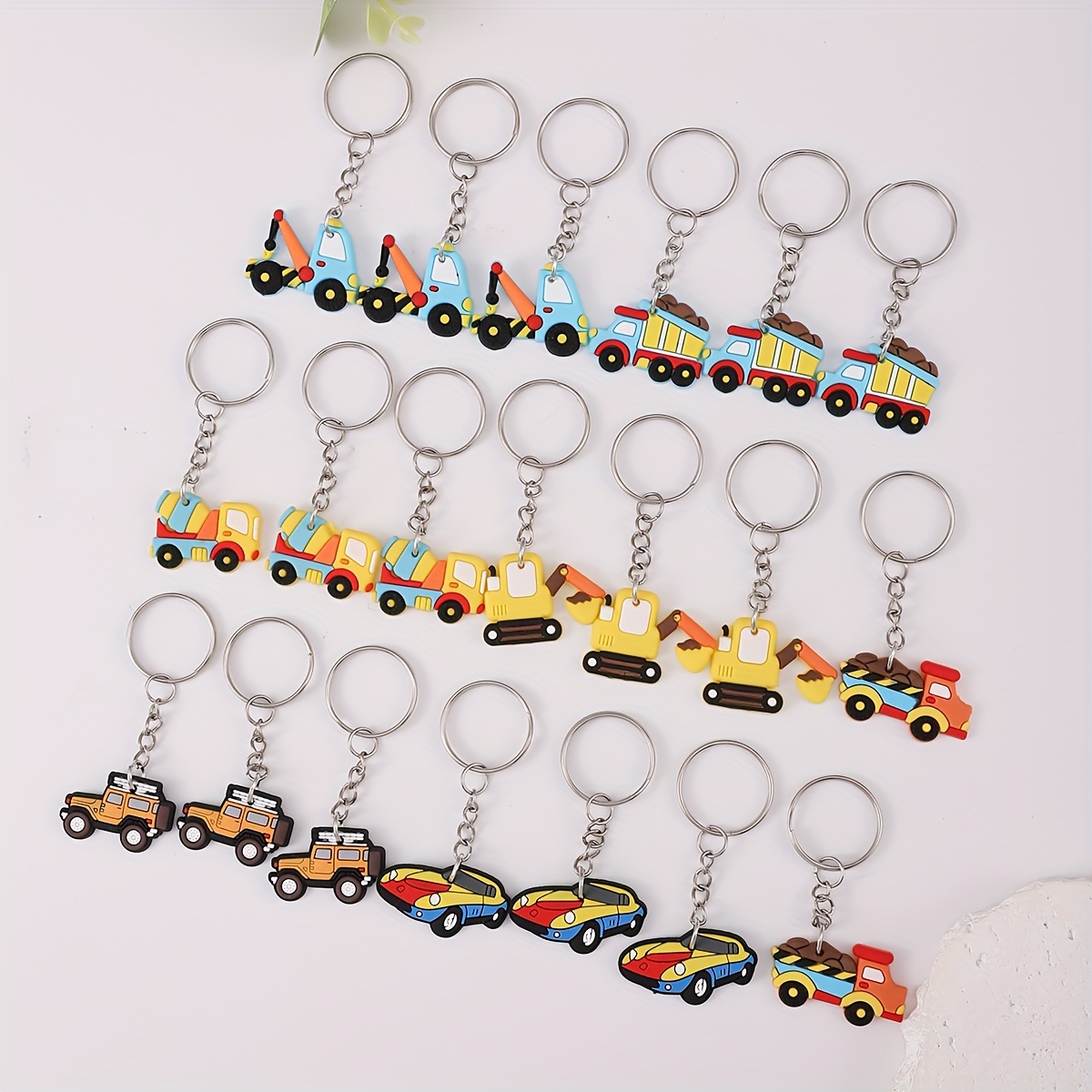 

20pcs/set Cartoon Vehicle Keychains, Assorted Cute Fashion Car Key Rings For Men, Women, Fun Backpack, Wallet, Handbag Charms, Small Gifts