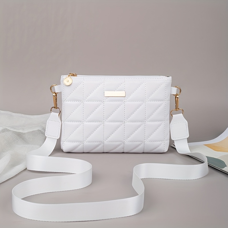 2025 New Women's Fashion Quilted Chevron Crossbody Bag - with Adjustable & Detachable Strap, Golden-Tone Hardware, Zipper Closure, Khaki/White/Black, Crossbody Purse, Versatile Travel Purse, Modern Accessory, Durable Polyester Lining, Everyday Handbag, Stylish Handbag, Highquality Stitching, Compact Handbag, Daily Essentials