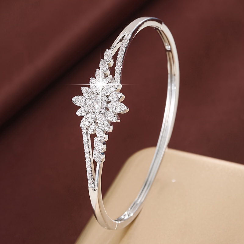 Flower Zirconia Bracelet for Women