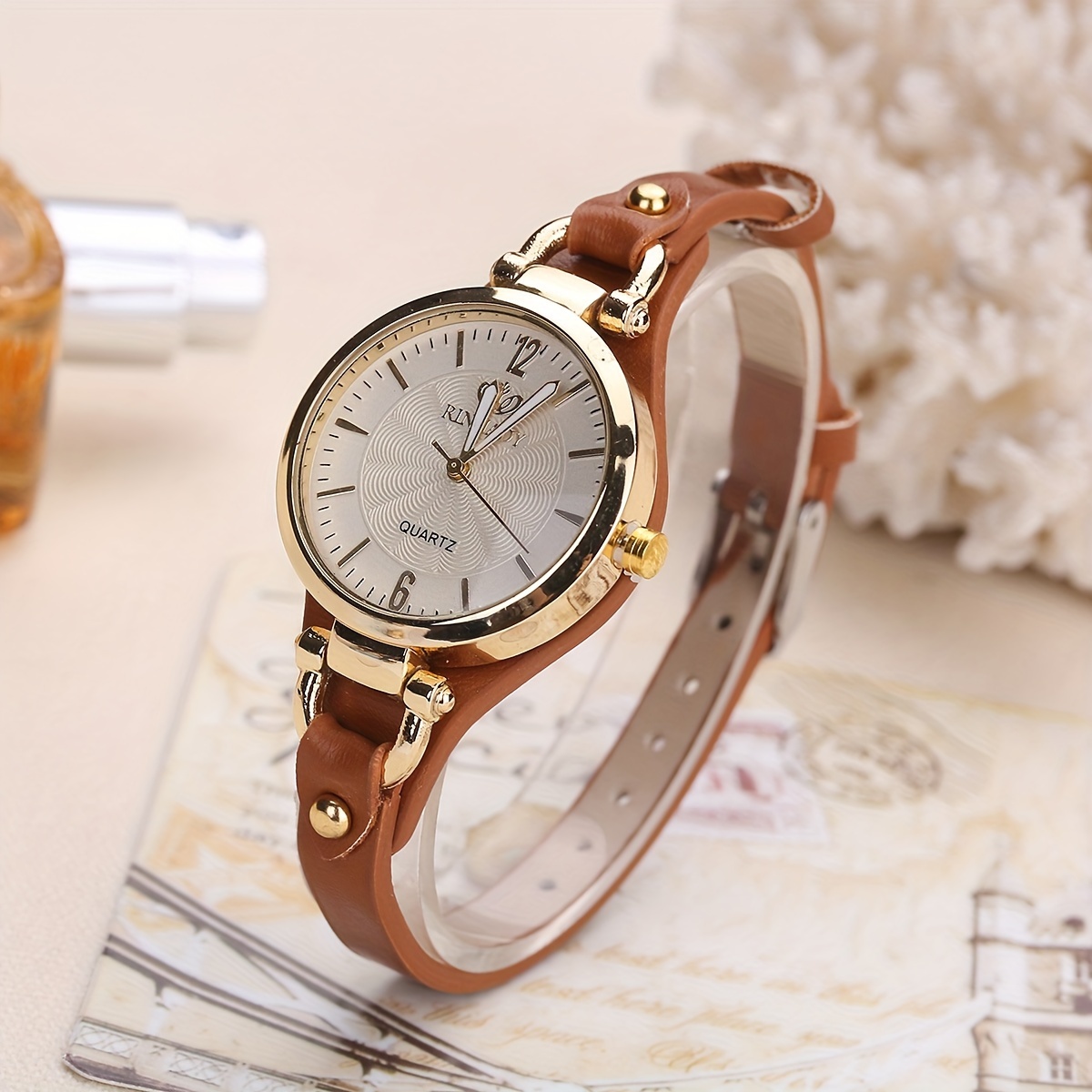 Wal-Joy Women's Elegant Minimalist Quartz Watch with White Dial, Golden-Tone Markers & Light Brown Faux Leather Strap - Casual Chic Casual Attire, Stylish Wristwatch | Sleek Round Case | Clear Numeral Markers
