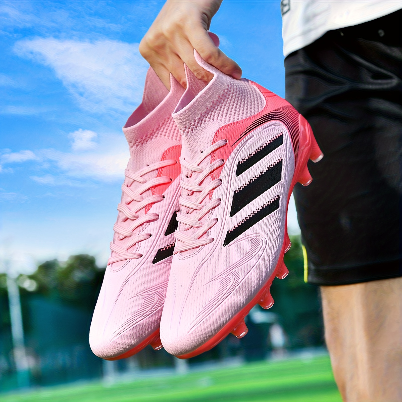 Zapatillas de Fútbol para Hombre, Botas Premium Sin Costuras Antideslizantes y Duraderas para Césped Exterior con Súper Agarre y Soporte de Tobillo, de Alta Gama y Estilo