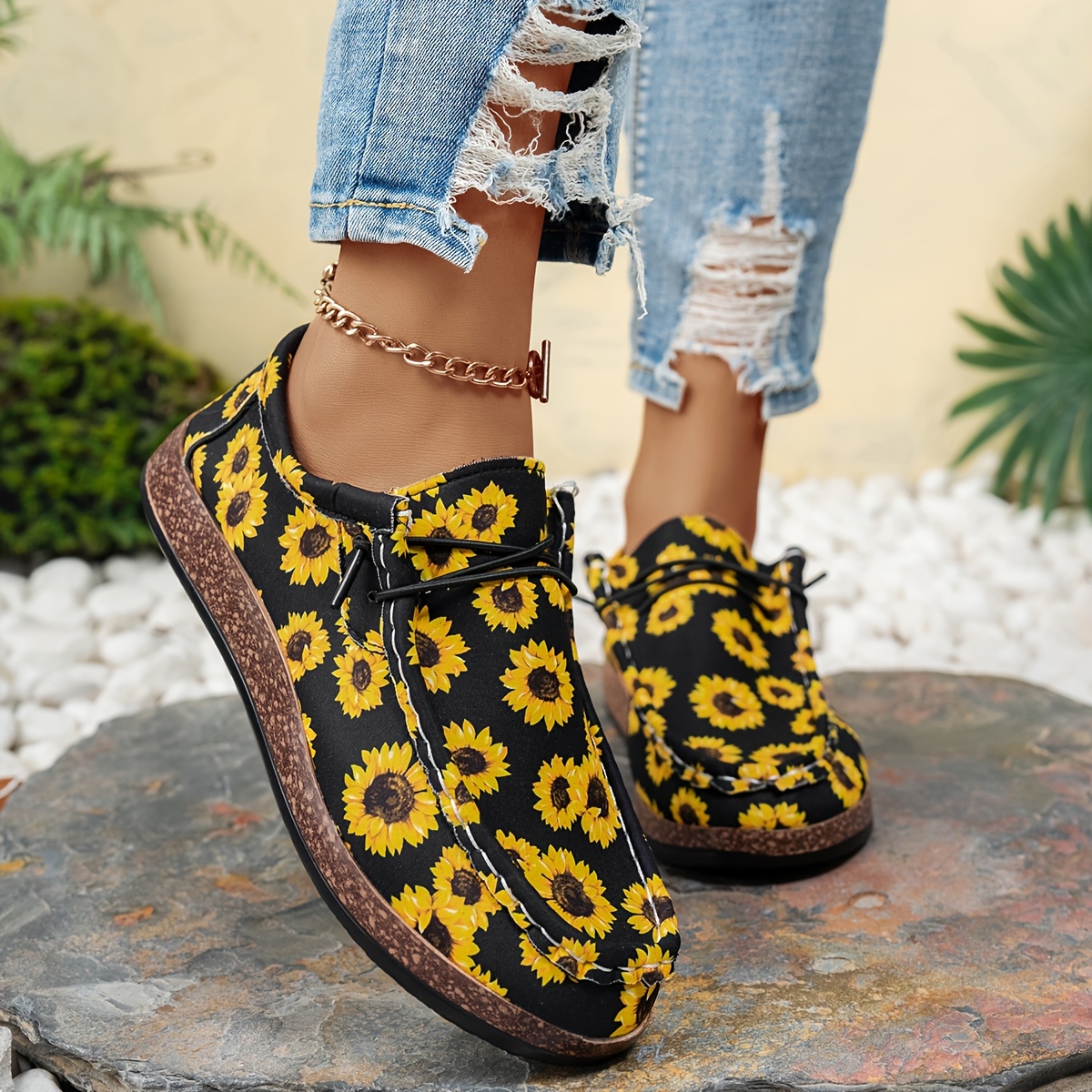 Women'S Floral Brogue Loafers, Preppy Style Slip-on Casual Sneakers  Lightweight Fabric Shoes with Sole, Plain Toe Design, Hand Washab