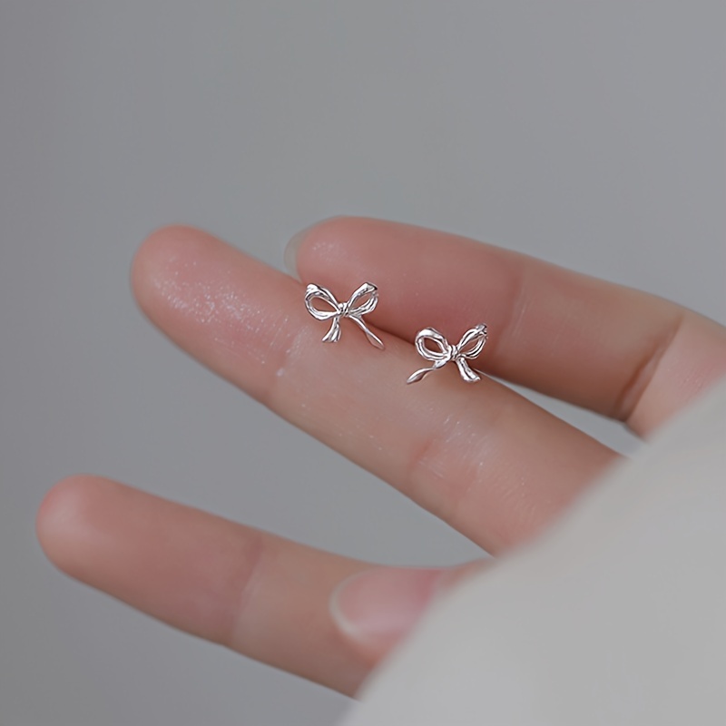 1 Pair Retro Cute Bow Earrings Studs For Women, Elegant Exquisite Bow Ribbon Stud Earrings Hooks, Men's And Perfect Jewelry Gift Birthday Gift Holiday Gift