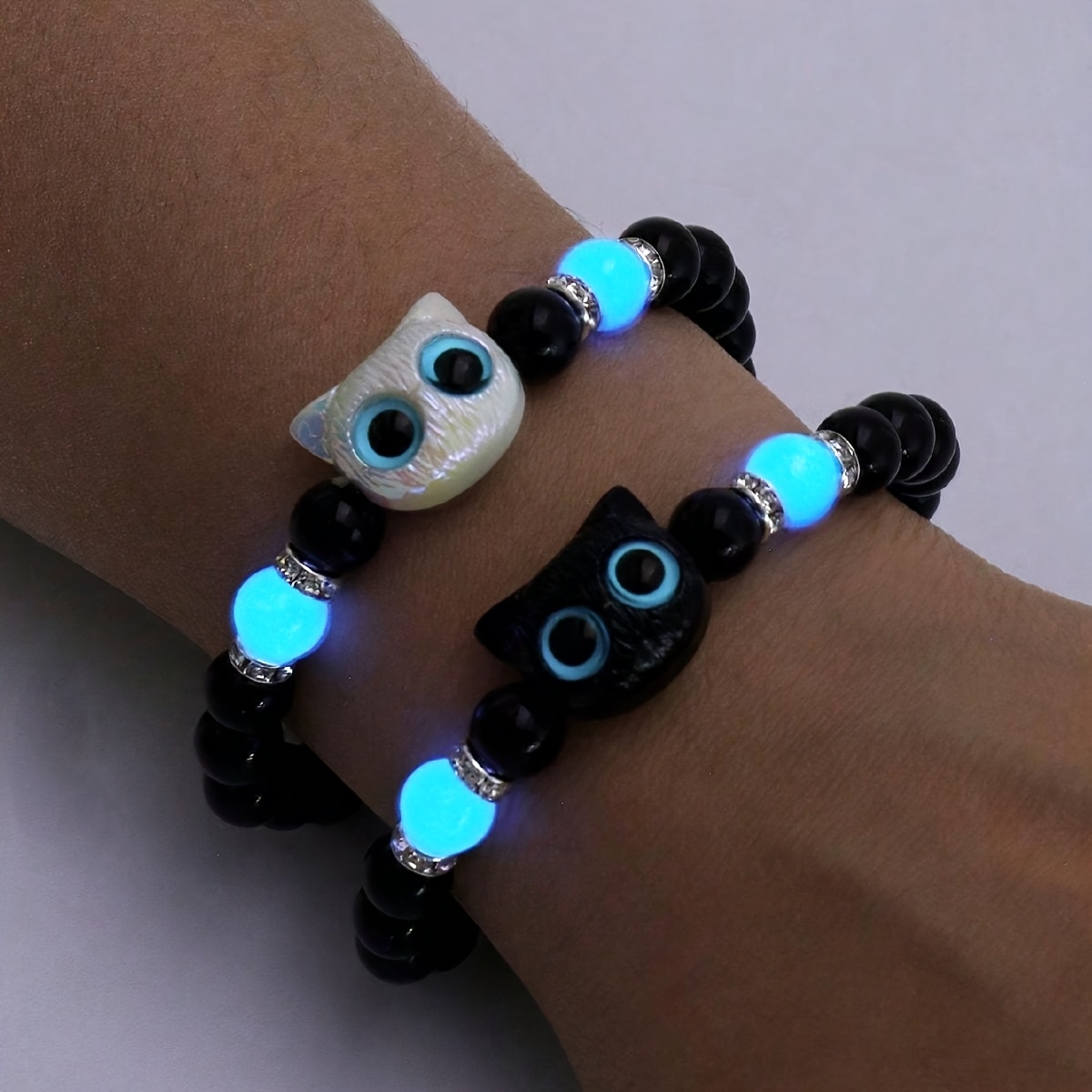 TEMU 2pcs Cute Big Eyes Cat Luminous Bracelet, Suitable Gift For Couples,