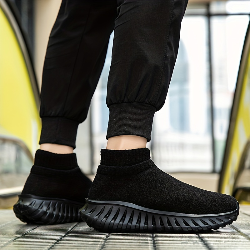 New Winter Collection of Thick-Soled Oversized Unisex Shoes, Warm Mid-Top Couple Shoes, Easy Slip-On Soft Casual Walking Shoes