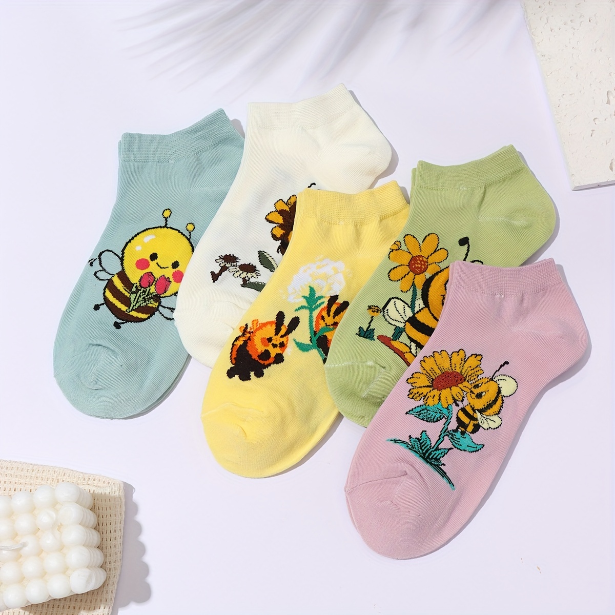 

5 Pairs Cartoon Bee & Floral Socks, Cute & Breathable Low Cut No Show Ankle Socks, Women's Stockings & Hosiery