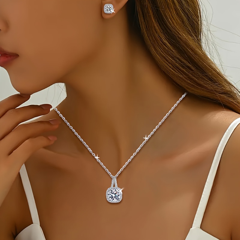 

A Total Of 2 Pairs Of Stud And Pendant 925 Sterling Silver Moissanite Square Cut Pendant Necklace, Elegant And Lovely Wedding Jewelry, Birthday And Mother's Day Gifts For Women