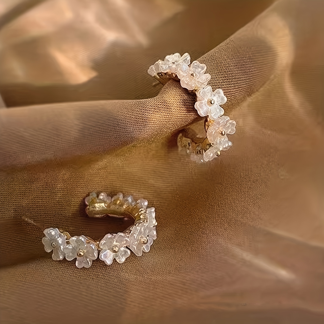 Elegant Vintage-inspired Floral Hoop Earrings, Alloy, , Daily Occasion