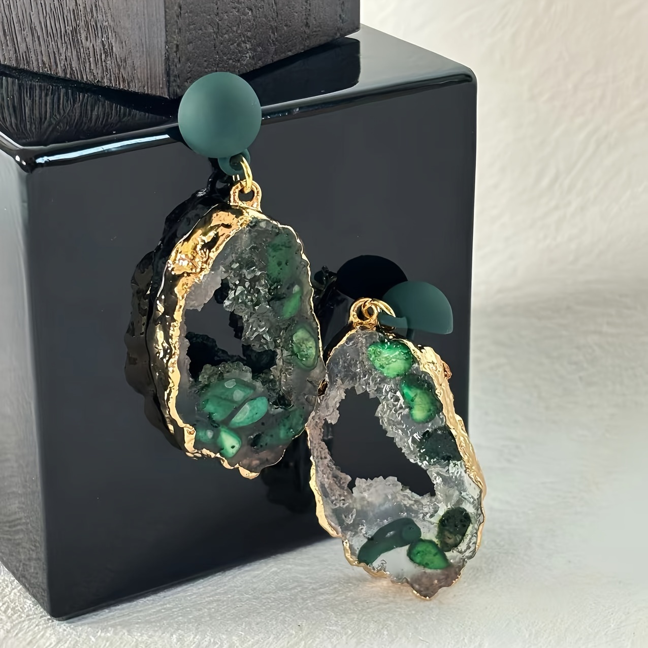 

Green Resin Hollow Earrings 925 High-end Earrings Fashionable And Earrings With For Women