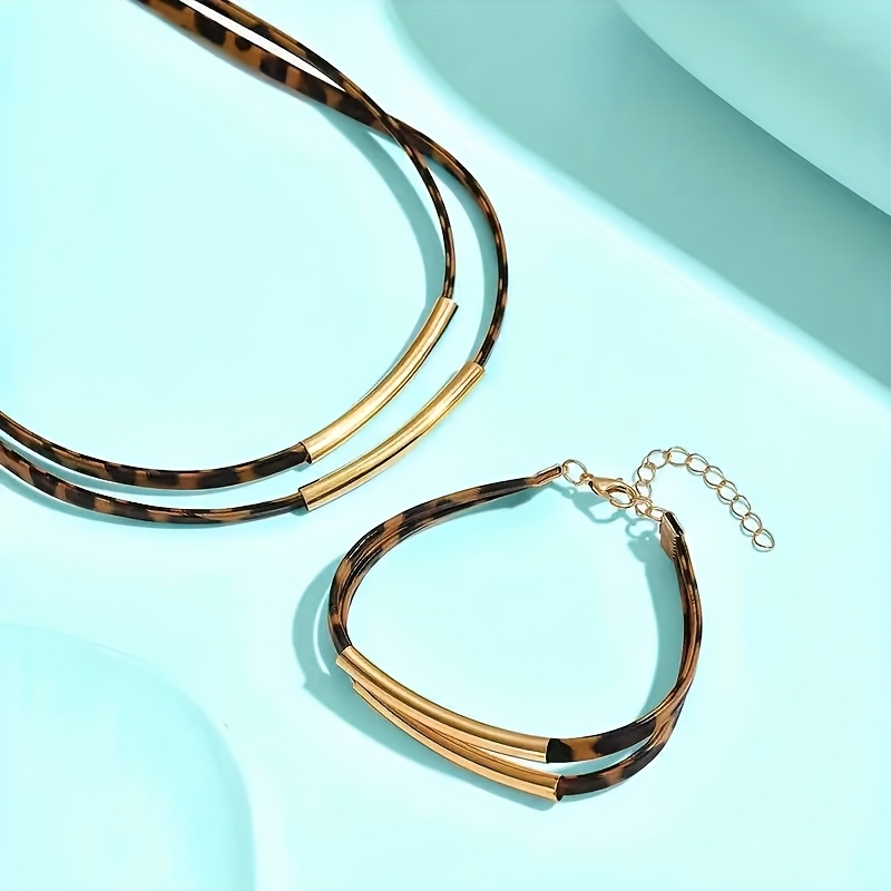 Vintage Golden Tone Necklace & Bracelet Set with Intricate Patterns
