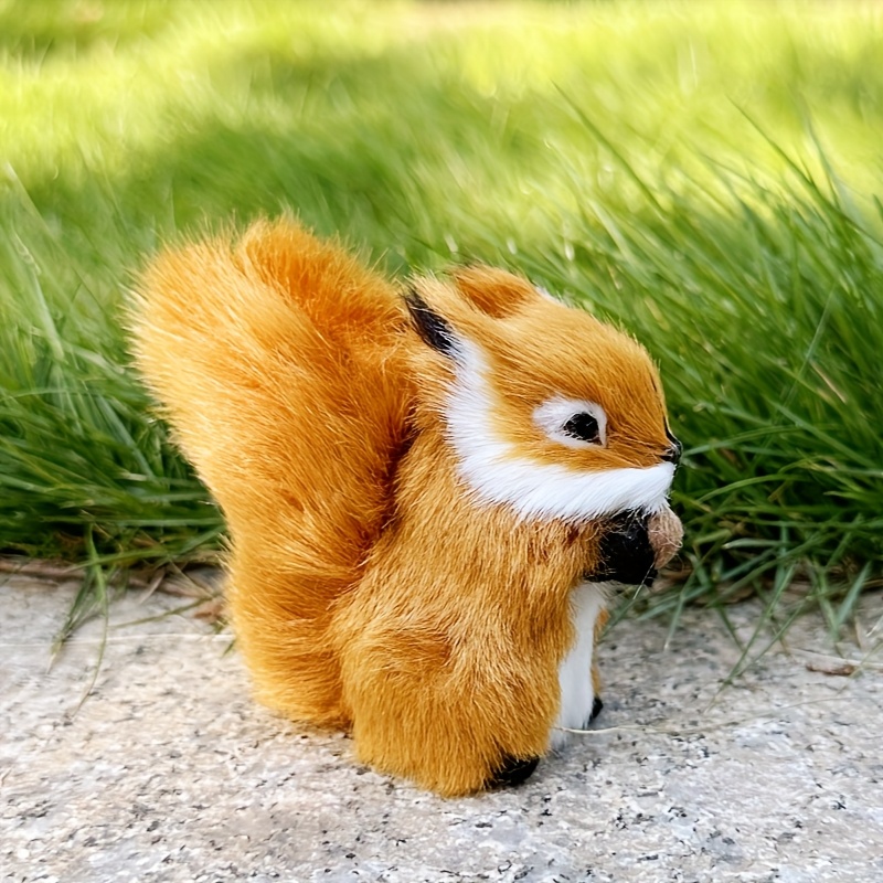 Image of Collectible Figurines Cozy Companion, Squirrel Figurine - Lifelike Christmas Decor, Synthetic Fur And Plastic, Perfect For Holiday Parties And , Perfect For Thanksgiving