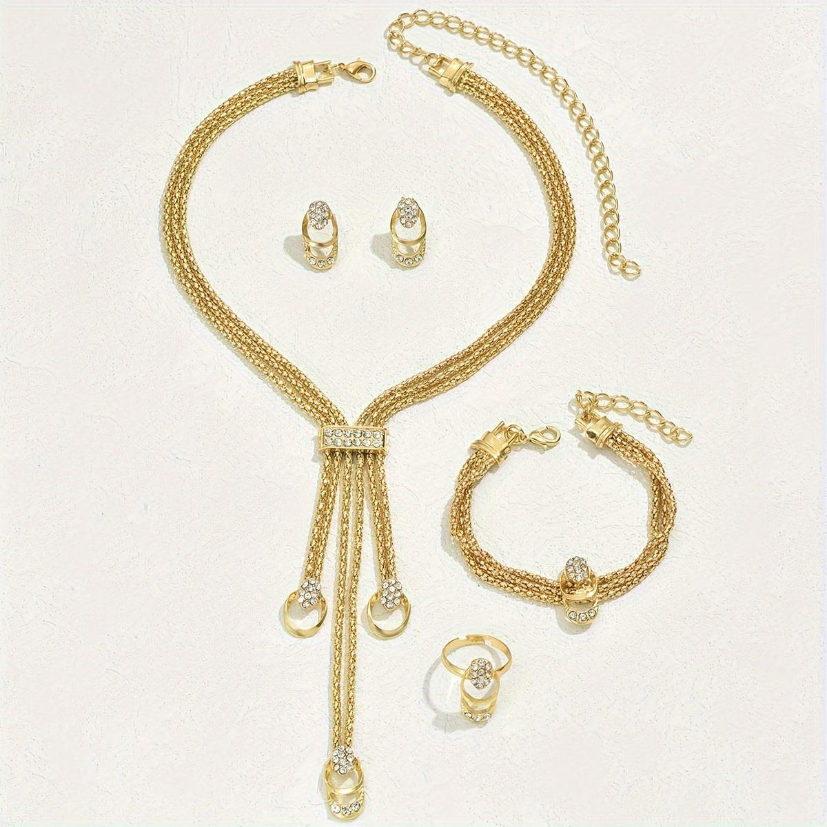 a 4pcs set of stylish bridal wedding party jewelry luxurious high end prom additions including a necklace bracelet earrings and rings Product details 2