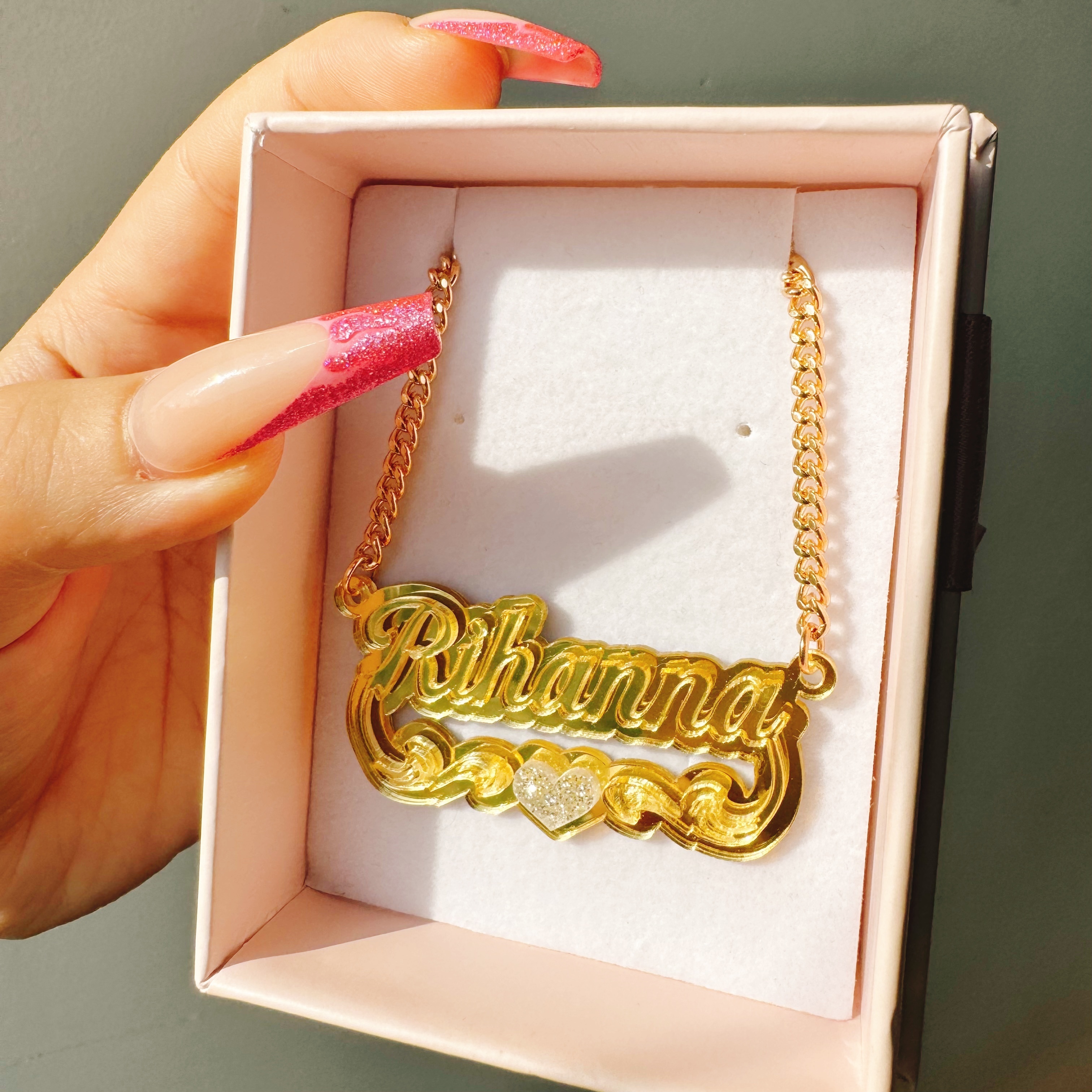 

Customized Acrylic Name Name Tag Pendant Necklace Mirror Golden Name Tag Necklace For Women Personalized Party Birthday Gift