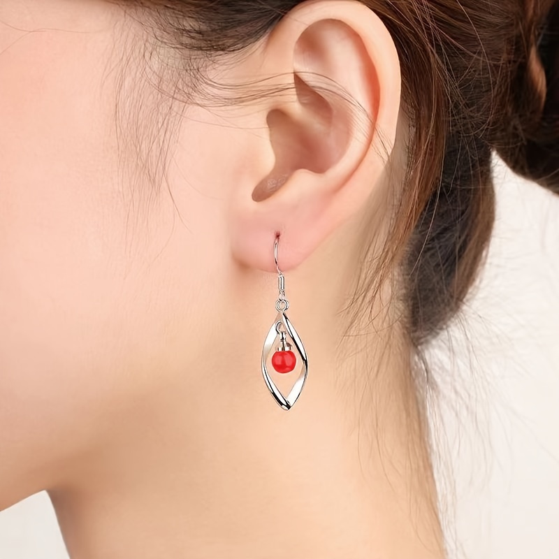 Women's Minimalist Twisted Geometric Imitation Pearl Earrings