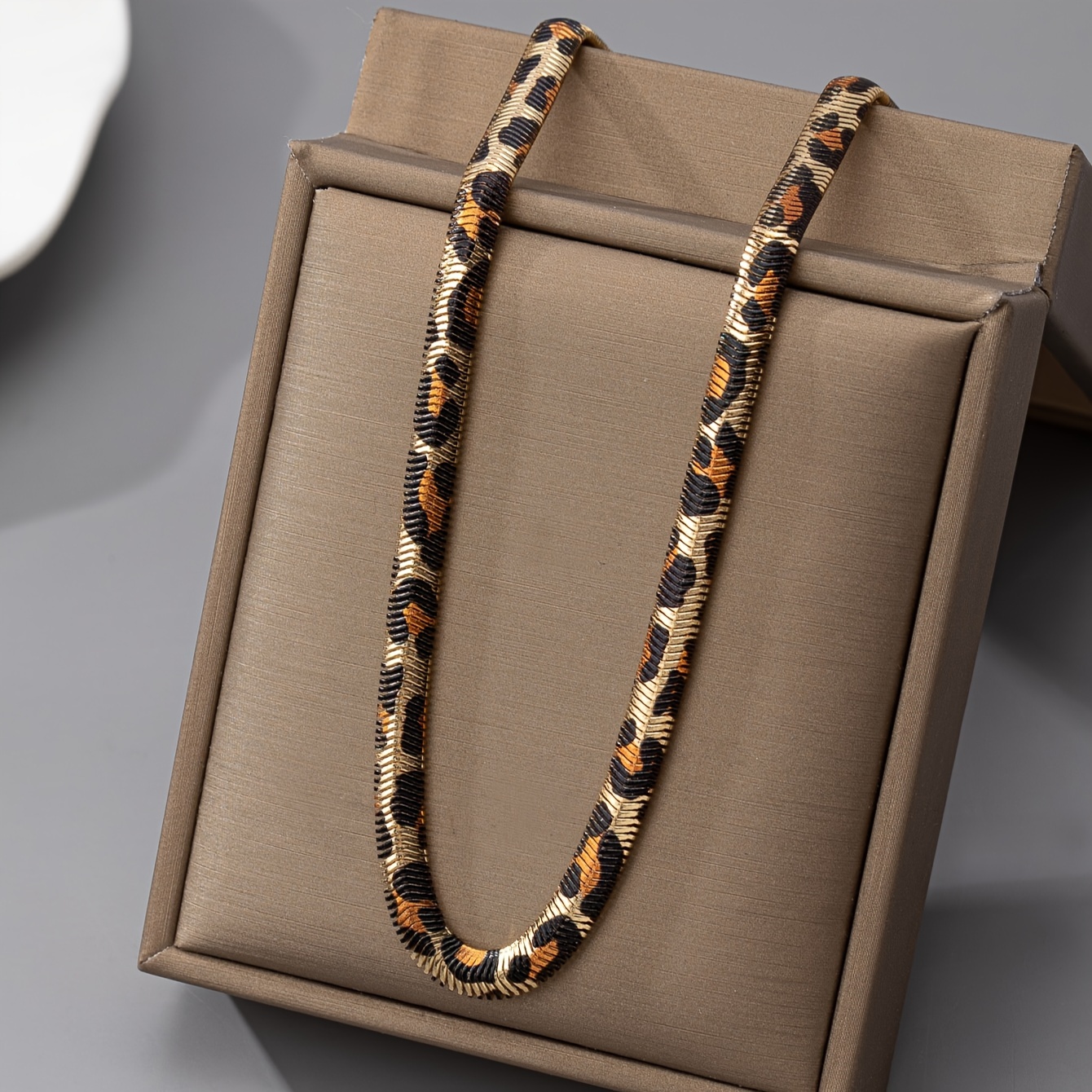 TEMU Elegant And Sexy 18k Gold Plated Leopard Print Snake Chain Necklace, Iron Build, Versatile Fashion For Daily And Vacation Wear, Fit For All Seasons