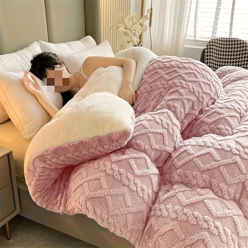 

1pc Cozy Contemporary Fleece Comforter - Medium Weight Polyester Fiber Fill, Machine Washable, Winter Use, Soft And Comfortable Multipurpose Bedding For Bedroom And