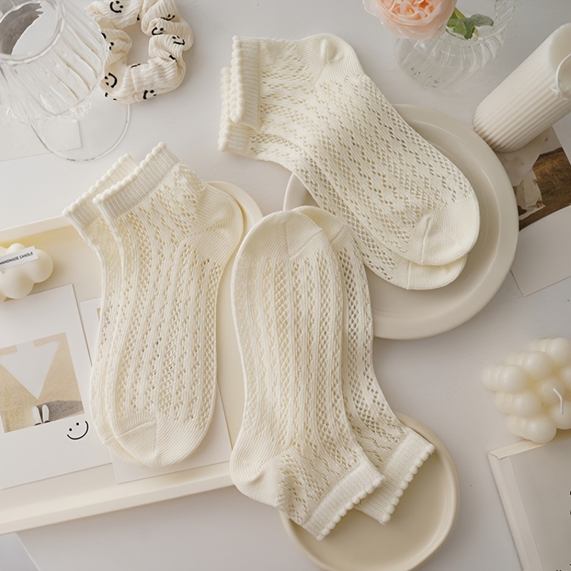 Image of 3 Pairs Of Socks Women Summer Thin Solid Color Socks Deodorant Sweat-absorbent Breathable Shallow Boat Socks Do Not Drop With Ladies Short Tube Lace Socks