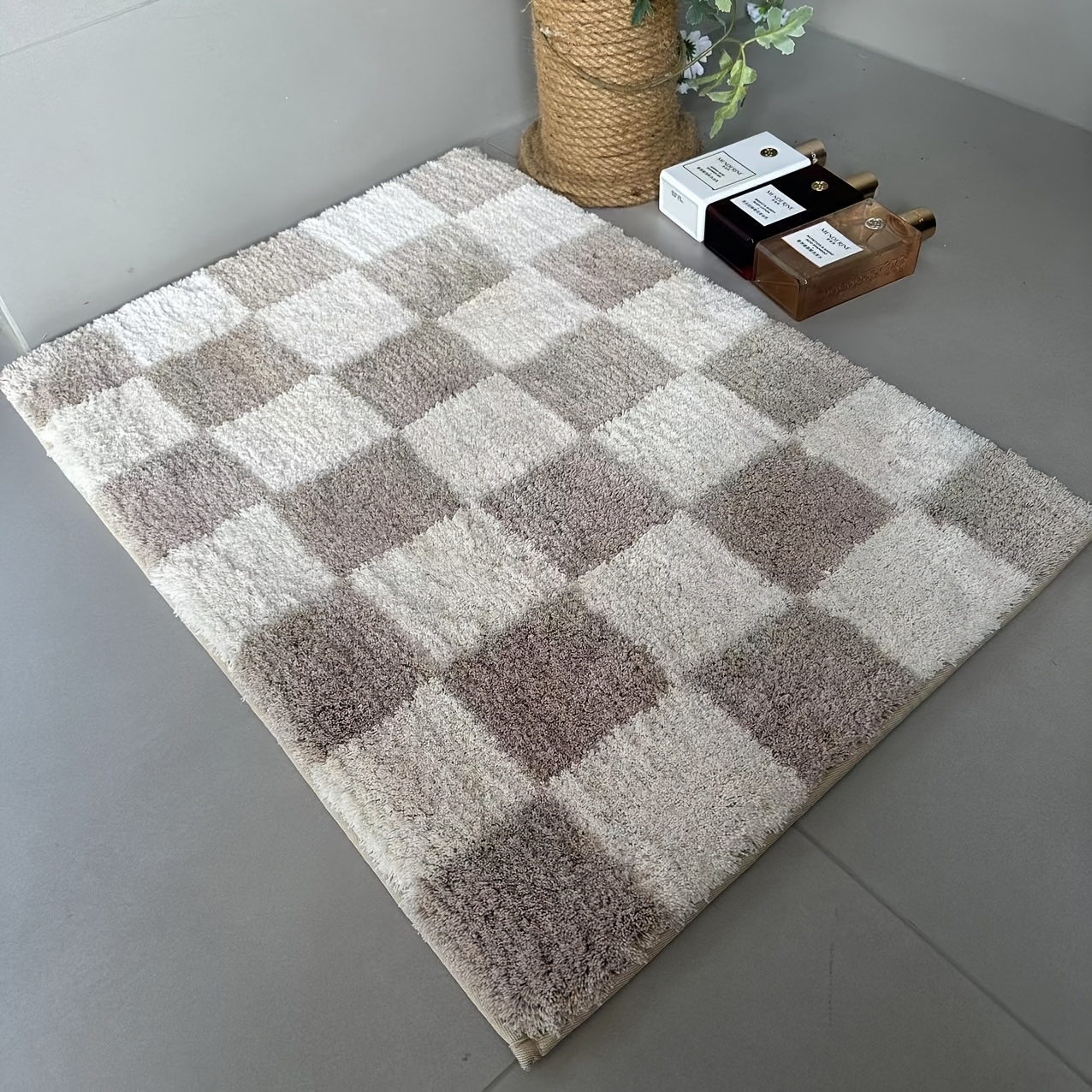   checkered non slip bath mat soft microfiber absorbent machine washable luxurious trimmed door mat for bathroom shower area and home decor     sizes bathroom mat checkered pattern machine washable mat bathroom mat Product details 5