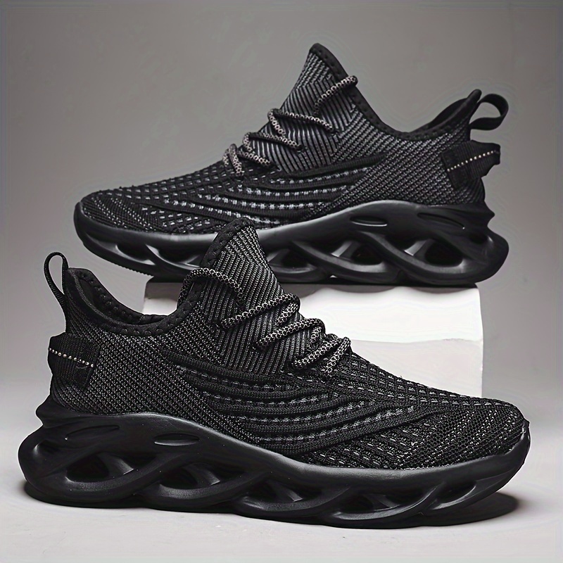 Men's Summer New Breathable Mesh Shoes, Soft Sole Lightweight Casual Sports Coconut Trendy Men's Footwear