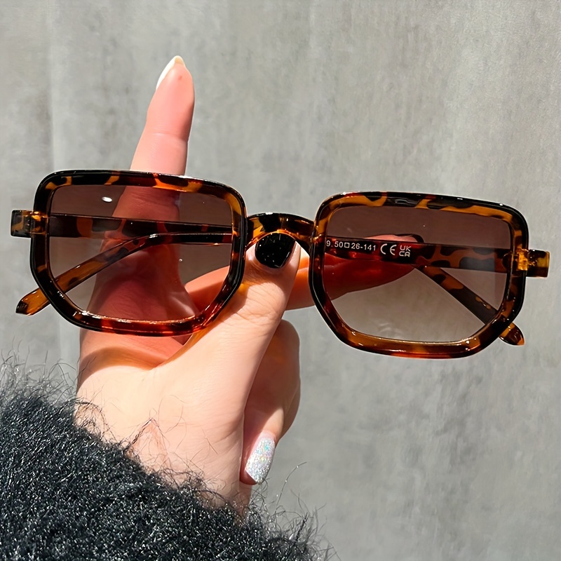 

Retro Square Fashion Sunglasses For Women Men Tinted Lens Fashion Decorative Sun Shades For Vacation Beach Party Fashion Sunglasses