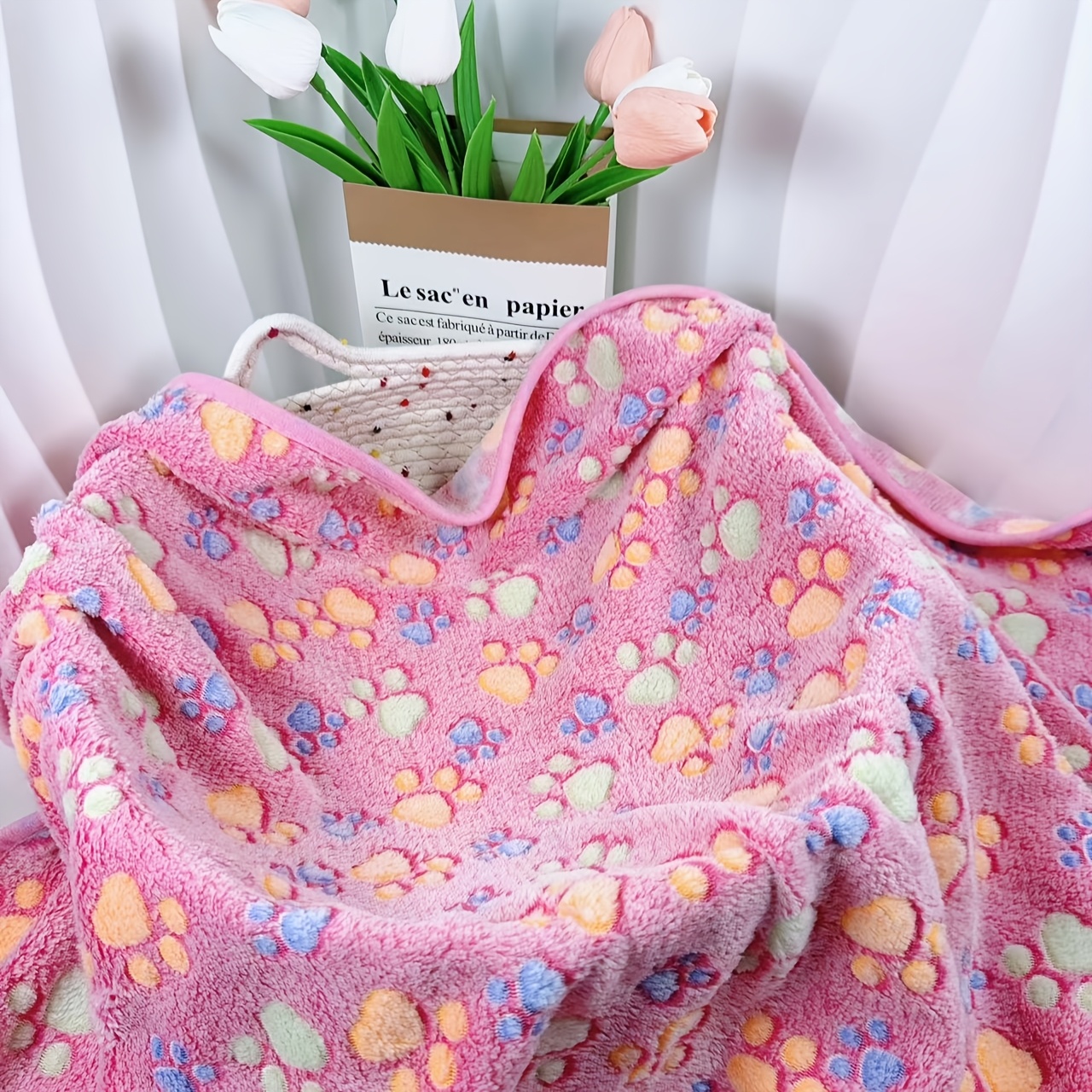 TEMU Luxurious Print Flannel Pet Blanket - , Throw For Cats And Dogs, Machine Washable - Ideal For Small To Large Breeds, Autumn & Winter, Dog Blanket