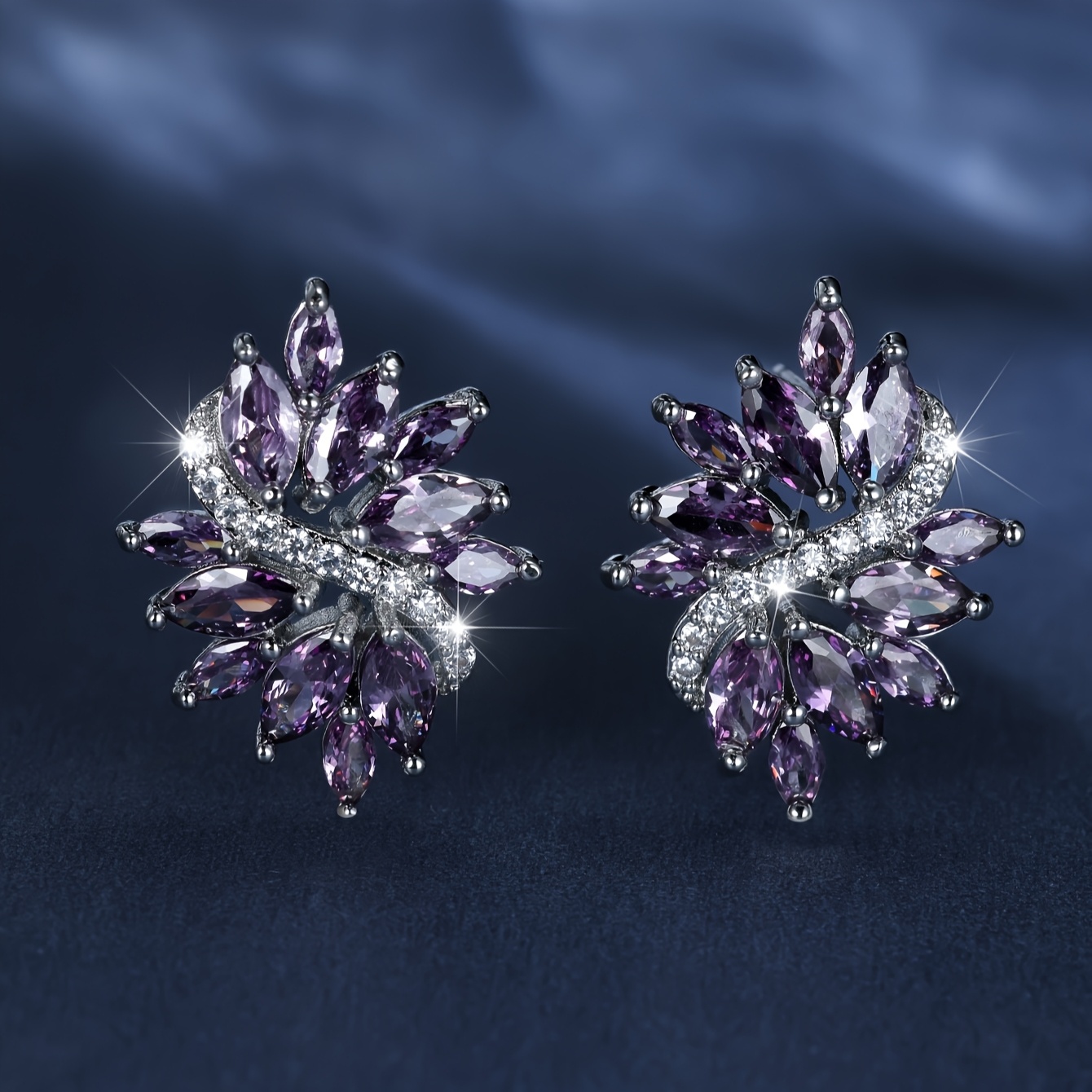

Elegant Vintage-inspired Flower Stud Earrings With Sparkling Rhinestones - Weddings, Engagements & Valentine's Day Gift