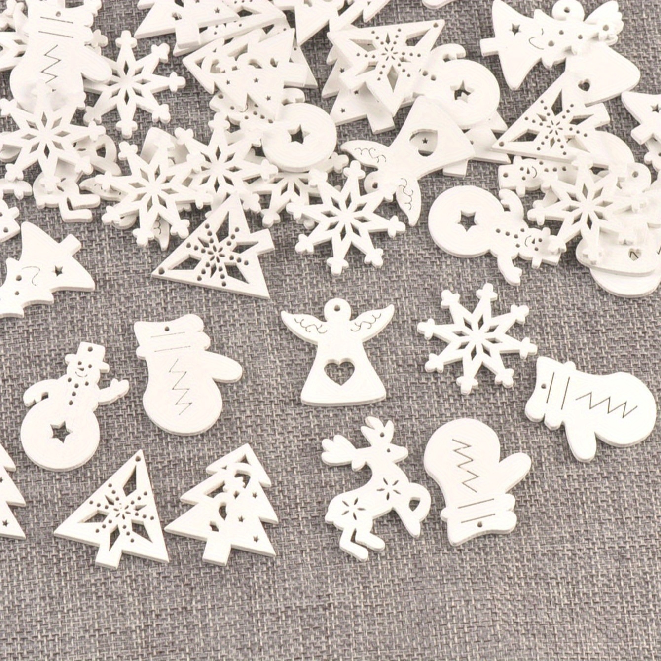 50 White Wooden Snowman Ornaments Measuring 22-40cm For Christmas Tree Decorations, Additions, And Festive Home Decor With Snowflake Wooden Pieces