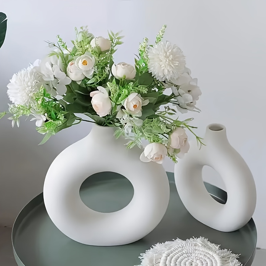 

1pc Modern Donut-shaped Geometric Vase, Plastic Decorative Flower Vase For Room Decor, Party, Wedding - Contemporary Floral Arranging Holder