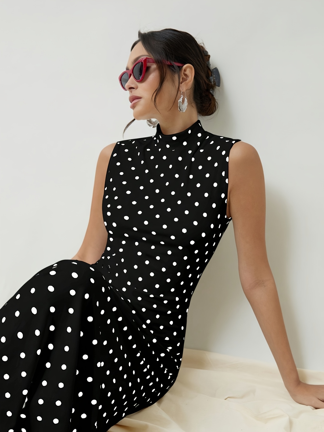 Polka Dot Print Dress with High-Stretch Fabric, Mock Neck Design,  Sleeveless Style, A-Line Skirt for a Effect, Waist-Cinching and  Figure-Flattering, C