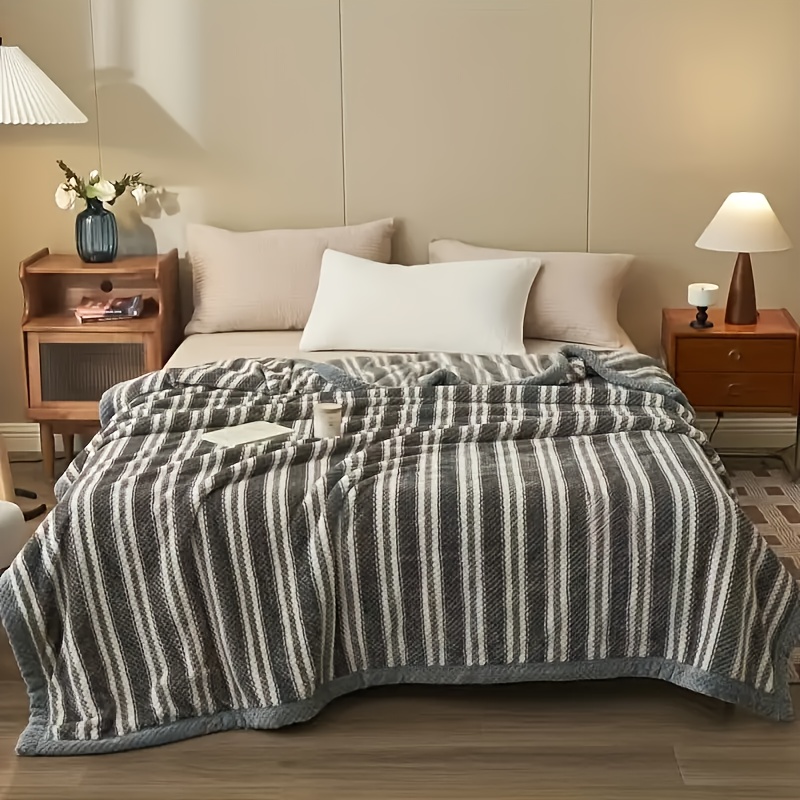 cozy plaid fleece throw blanket soft machine washable black white striped design     for bed sofa or   4 sizes       checkered pattern luxurious textured Product details 4
