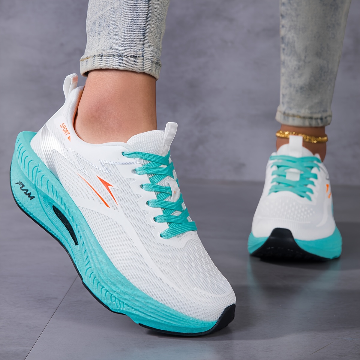 item picture sneakers new womens road running shoes for spring summer 2026 featuring a soft   for   shock absorption and a carbon plate for competitive sports   lightweight non slip   shoes   large sizes