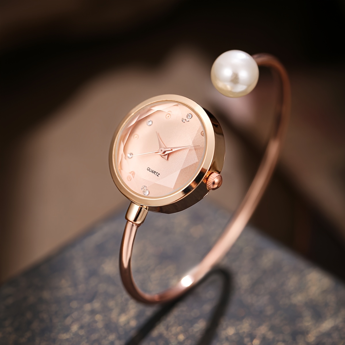 Women's Elegant Analog Watch with Multicolor Strap, Quartz Movement & Analog Display - Elegant Wristwatch Suitable for Daily Wear, Parties, Dates - Perfect Gift for Girlfriend or Mother (, Anniversary)