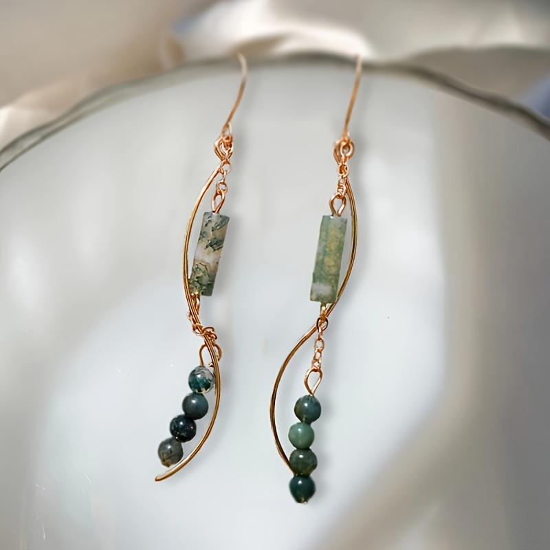

Pair Of Curved Bead Earrings, Fashionable Ear Ornaments, Party And Commemorative Gifts