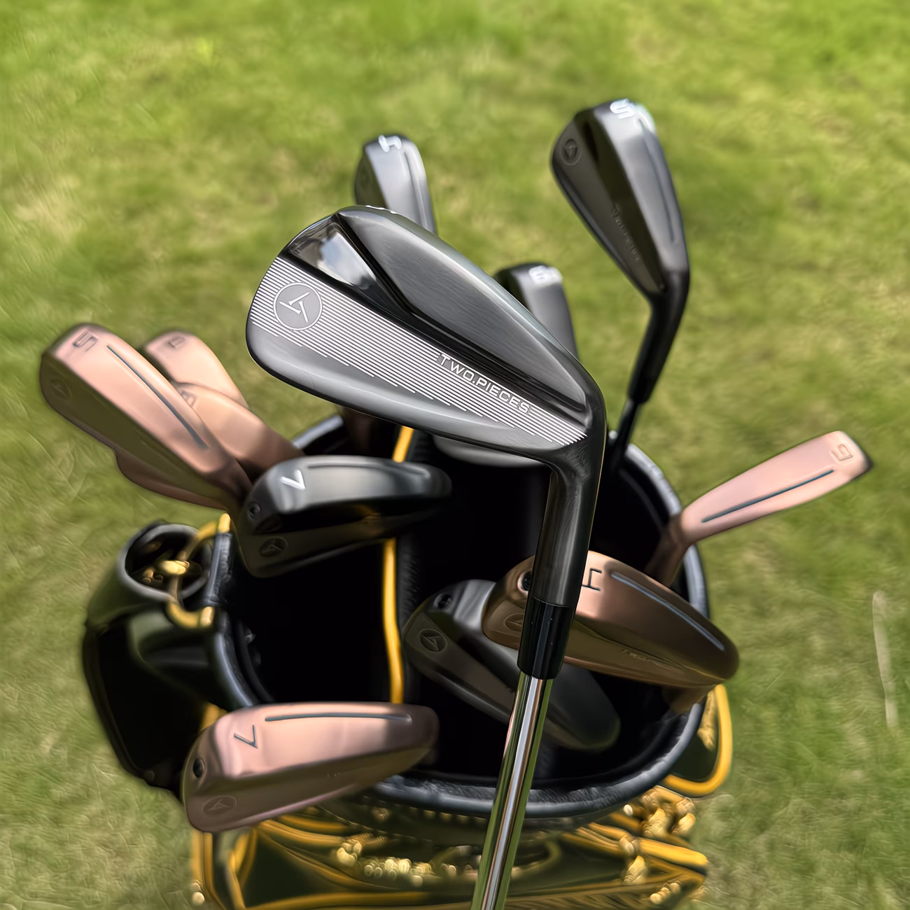 7pcs set s880 golf irons black golden set 4 9 p with stiff shaft rh golf clubs Product details 6