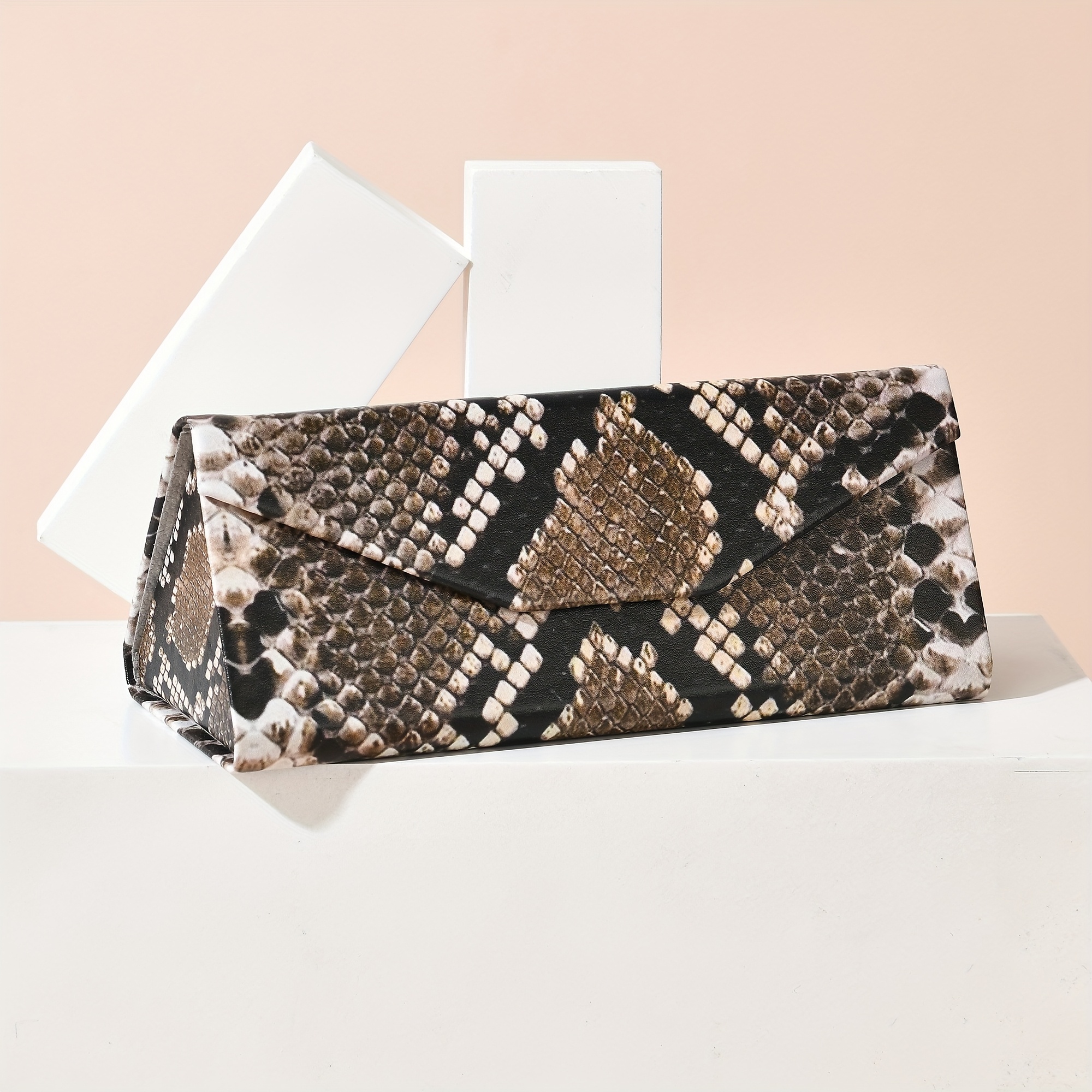 Image of Leopard Print And Snake Print Eyeglass Case, Portable And Versatile, Stylish And , Women's Eyeglass Case, Men's Eyeglass Case