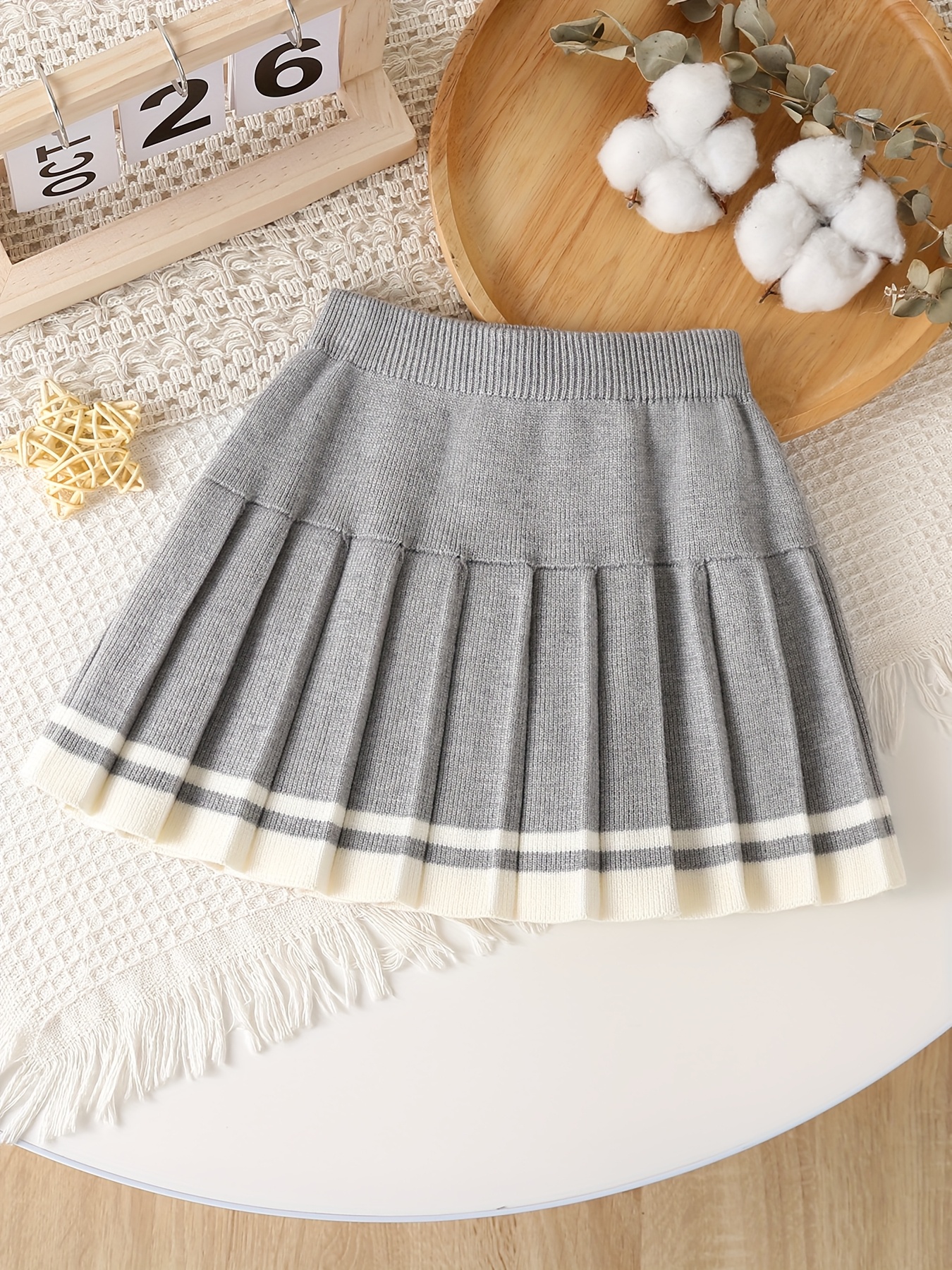 Design And Development: Cross-Border Instagram Hot-Selling Girls' Half  Skirts, Knitted Skirts for Spring And Autumn, Pleated Skirts, Versatile  Lady