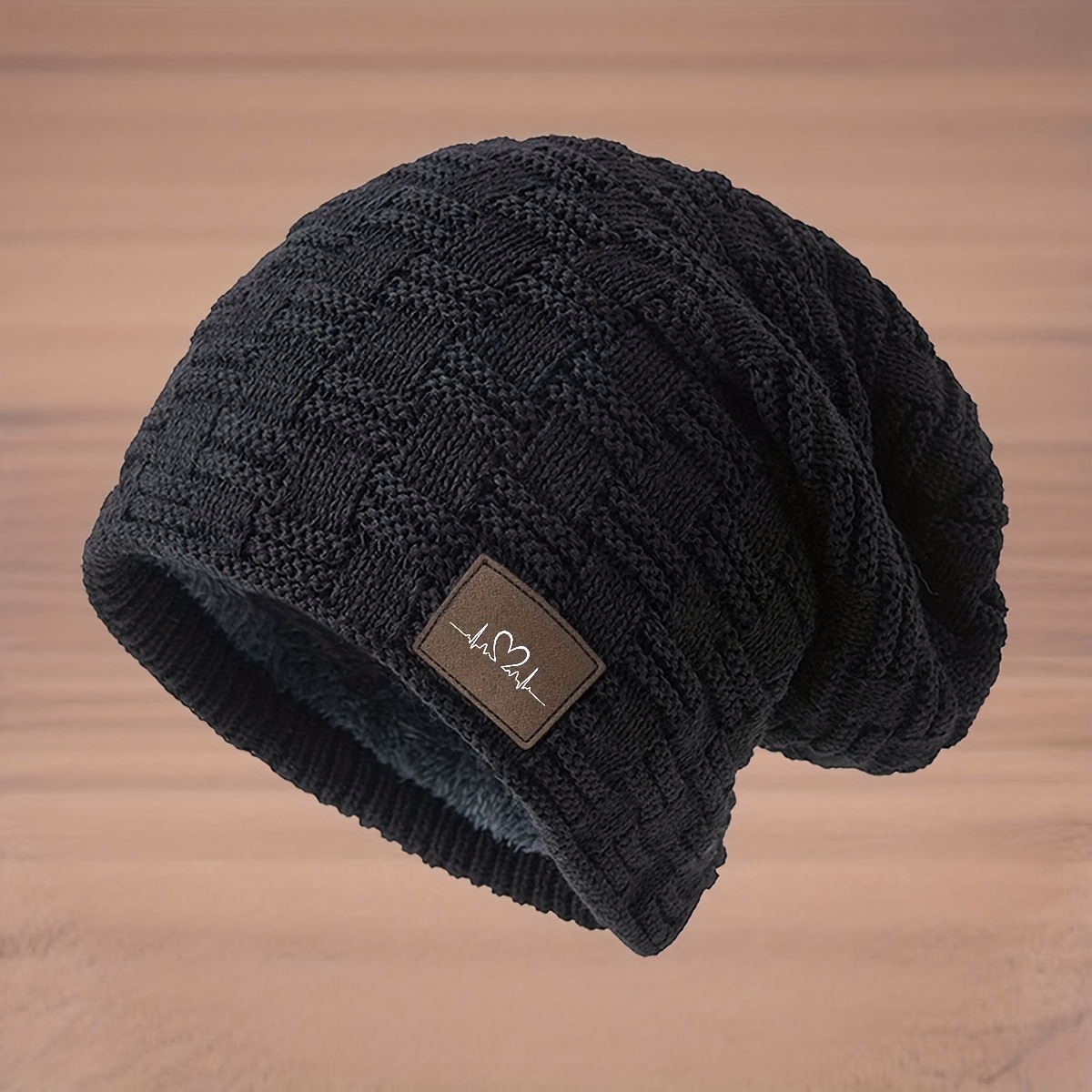 Fashion Faux Leather Label Heart Pattern Winter Knit Beanie, Unisex Pullover Warm Ski Hat With Lining, Thickened Ear Protection, High Elasticity Brimless Hat