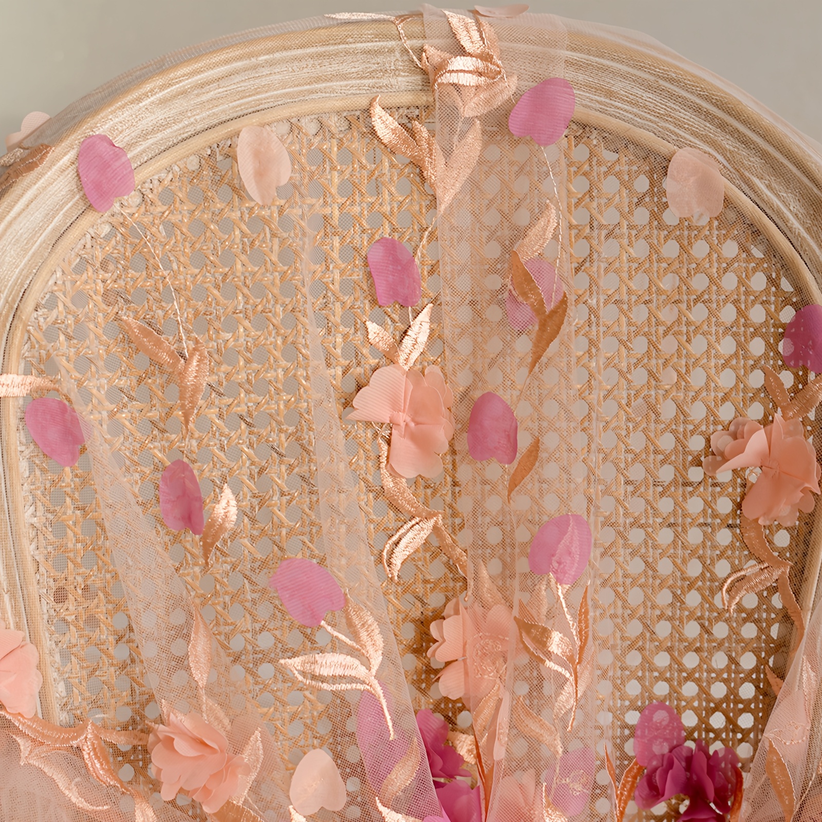 1ta chiroyli romantik to'y qiz to'y voil, faqat qo'l yuvish uchun, nylondan, gulcha bezaklari bilan, tashqarida maysazda marosim uchun fotosurat uchun atribut, m105 tafsilotlari 8