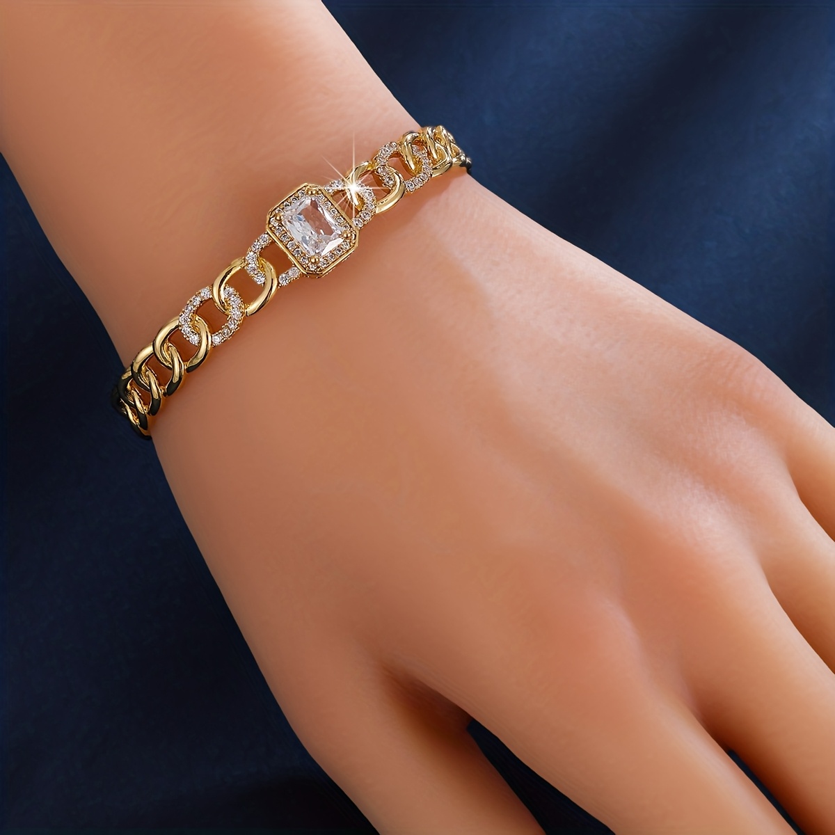 Unique Open Bangle with Stylish Geometric Design