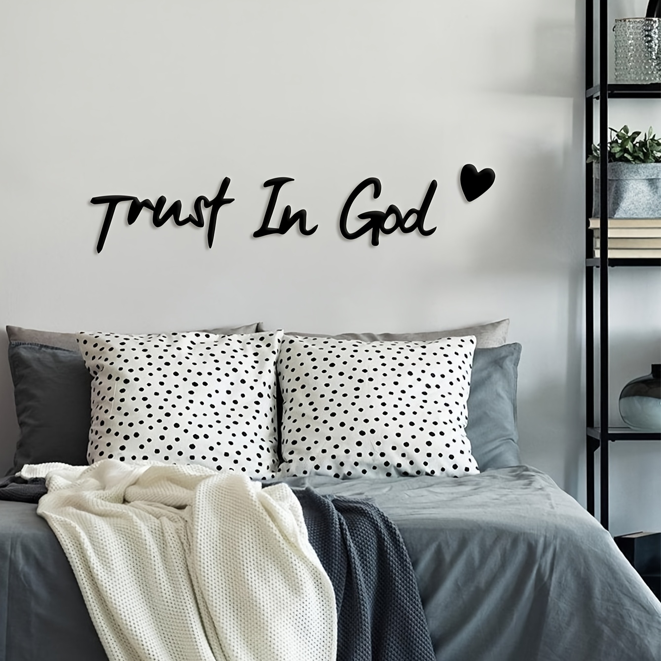 3pcs Unique Metal Decor- 'Trust In God'House Wall Art For Women, Faith Metal Art, Christian Home Decoration, Religious Gift, Elegant Minimalist Design, Removable Wall Decor For Home Office Living Room Bedroom Patio Kitchen Garden, Housewarming & Birthday Gifts, Durable Construction, Room Decor