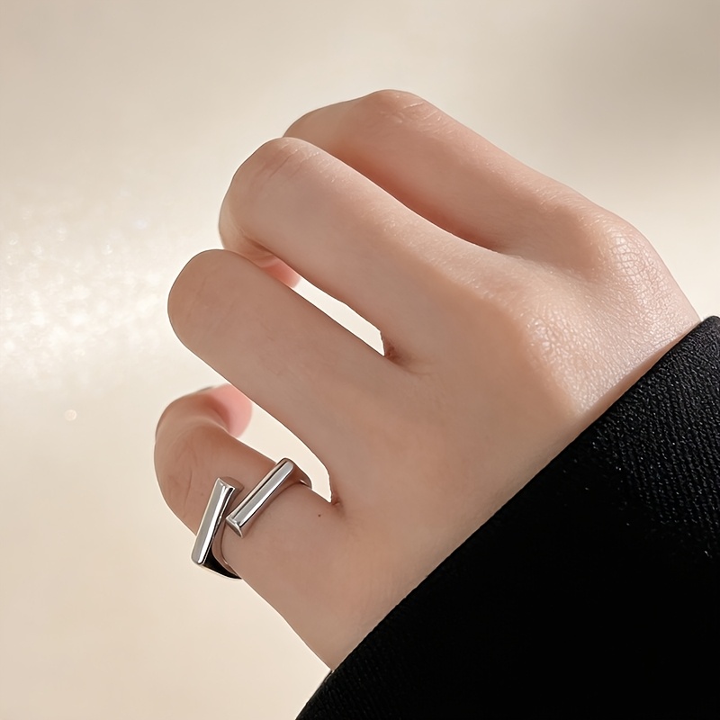 TEMU Bague de doigt de luxe légère et , de qualité supérieure, en acier inoxydable 316 plaqué 18K, géométrique facile à polir, anneau enchevêtré,