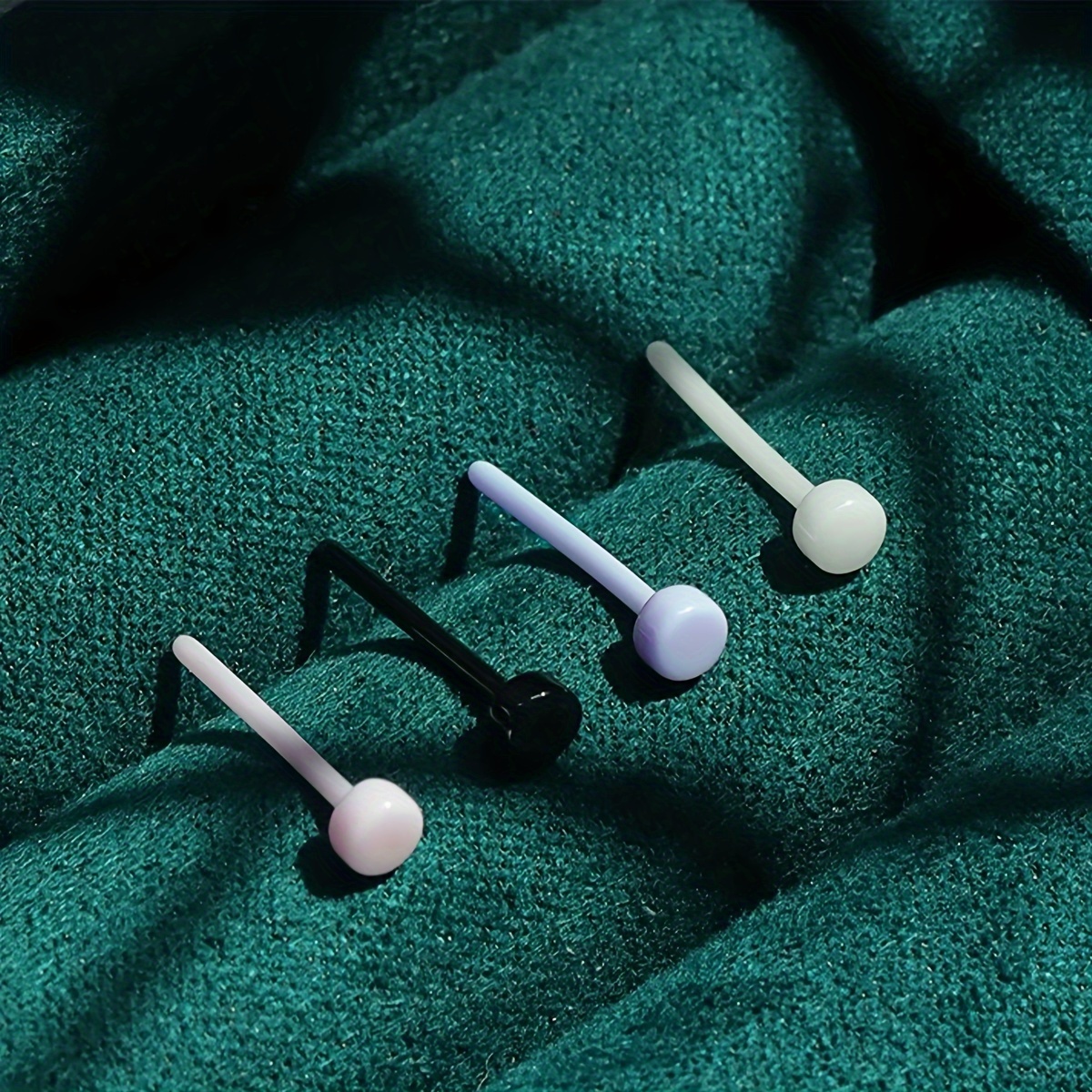 

Boucles d'oreille en céramique de unisexe sans , bijou de piercing d'oreille non allergénique adapté aux hommes et aux femmes - Un paires