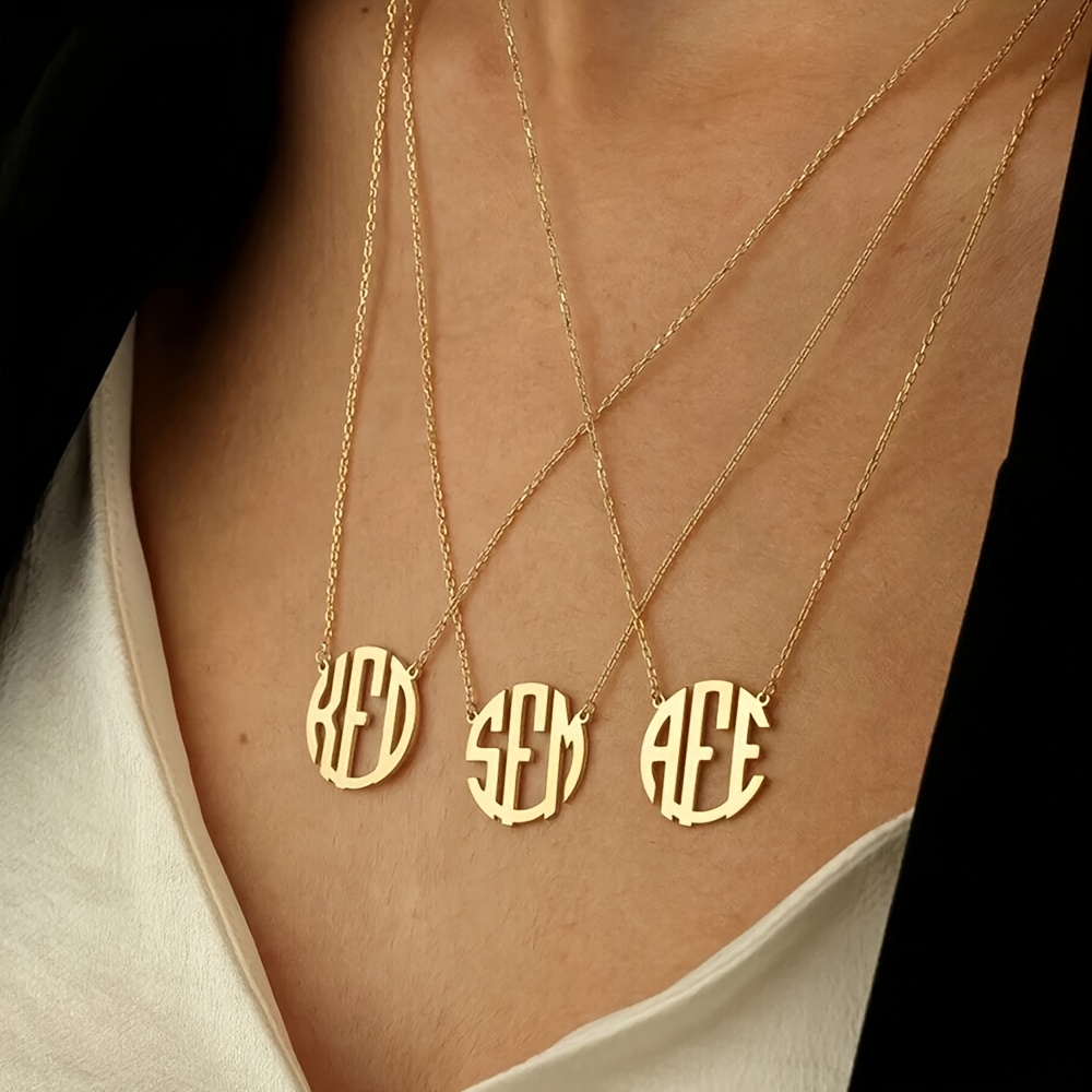 Customized 18K Gold-Plated Round Initial Pendant Necklace for Women