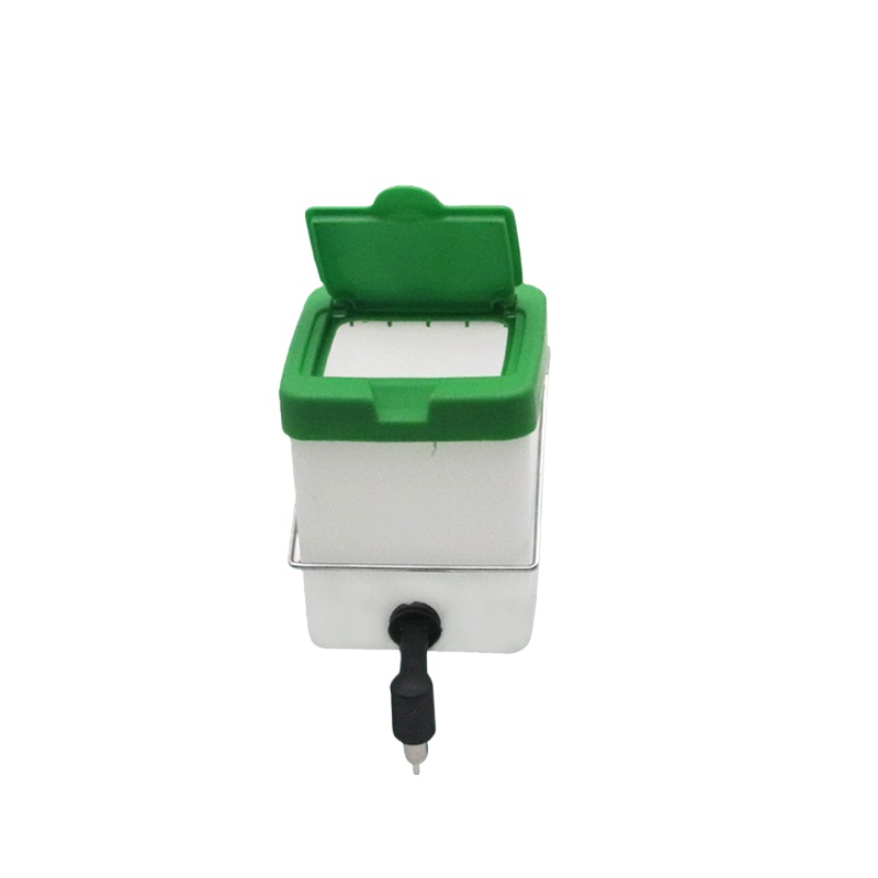 Water Bottle Large Capacity Automatic Waterer Suitable For Poultry Farming, Rabbits 1000ml/600ml Automatic Water Bottle For Home Breeding