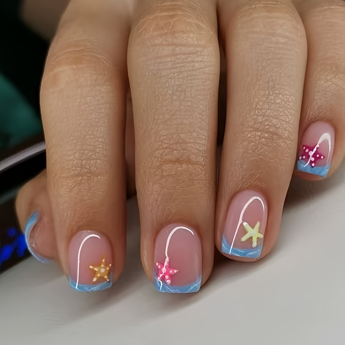 TEMU Mejora tu estilo con 24 uñas postizas cuadradas cortas, diseño moderno con azul, estrellas y , estilo casual que , uñas postizas removibles con